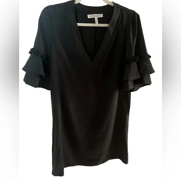 BCBgeneration black v neck shift with bell sleeves and tassels so pretty size xs - Picture 3 of 7